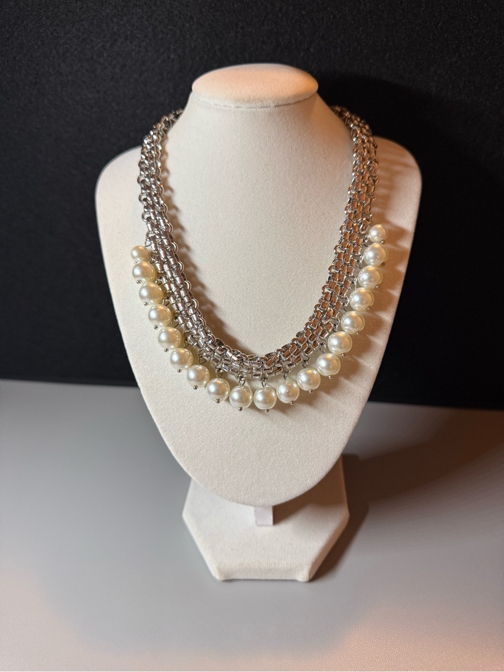 Silver Pearl Statement Choker Necklace 🗽